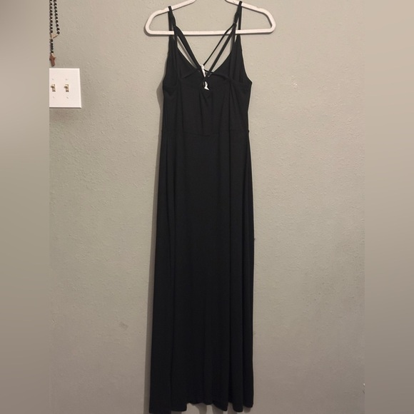 NWT Market & Spruce Alisha Knit Strappy Back
Maxi Dress in Black - Picture 8 of 13